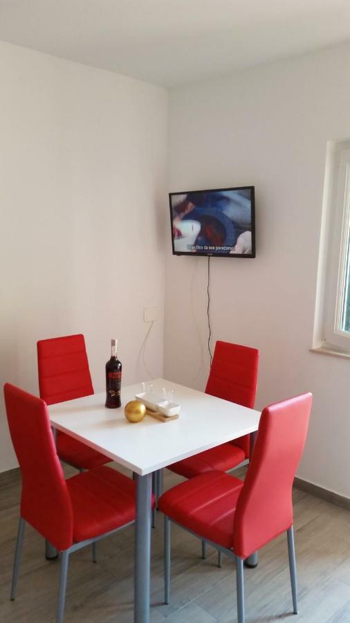 Apartments J&K Poljica  ภายนอก รูปภาพ