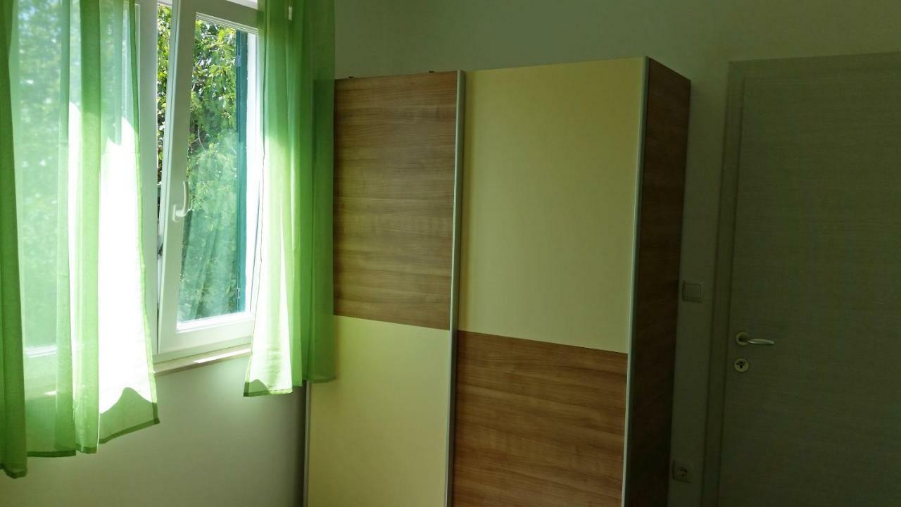 Apartments J&K Poljica  ภายนอก รูปภาพ